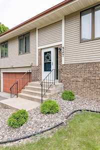 527 Ravoux Road Chaska, MN 55318