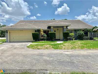 11724 NW 28th Ct Coral Springs, FL 33065