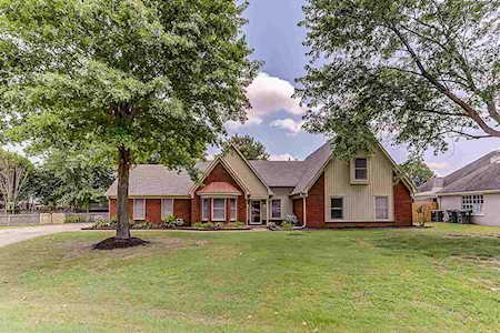 3350 Ann Welting Cv Bartlett, TN 38133