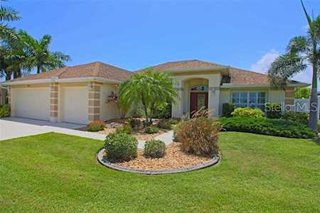 2401 Greenland Ct Punta Gorda, FL 33983