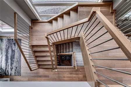 1946 43 Avenue SW Calgary, AB T2T 2M9