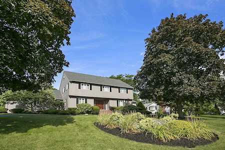 58 Weatherbee Dr Westwood, MA 02090