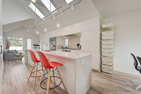 4537 Culloden Street Vancouver, BC V5V 4X7