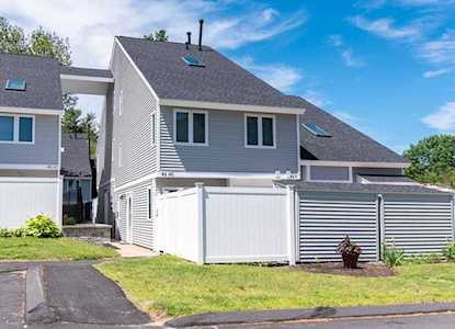42 Meadow Pond Dr #G Leominster, MA 01453