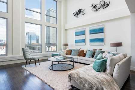 360 Newbury Street #PH809 Boston, MA 02115