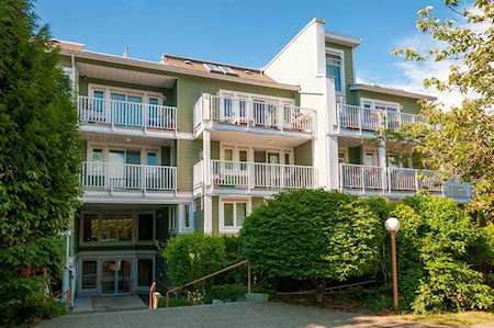 1949 W 8th Avenue #13 Vancouver, BC V6J 1W2
