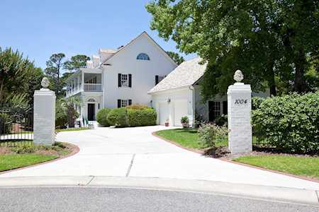 1004 Deepwood Place Wilmington, NC 28405
