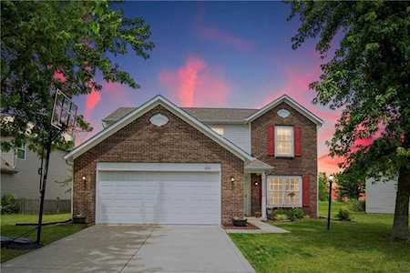 1682 Cold Spring Drive Brownsburg, IN 46112