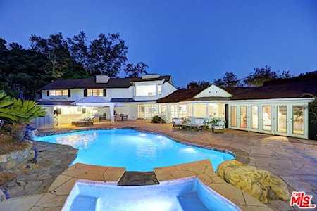 2660 Benedict Canyon Drive Beverly Hills, CA 90210