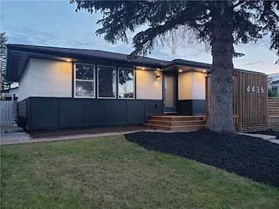 4436 Brentwood Green NW Calgary, AB T2L 1L4