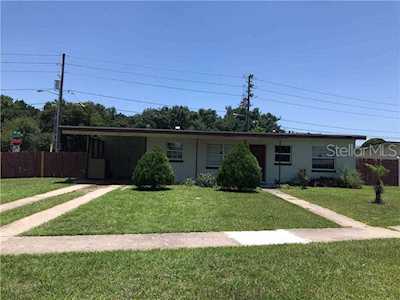 2420 Barksdale Drive Orlando, FL 32822