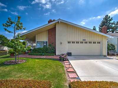 4262 Fireside Circle Irvine, CA 92604