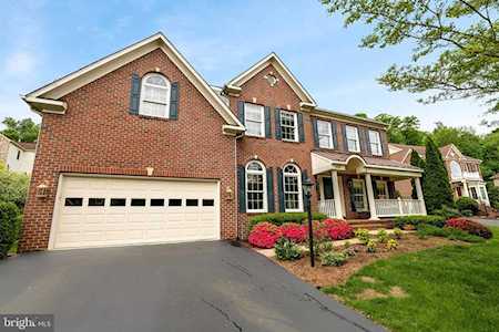 6076 Deer Ridge Trl Springfield, VA 22150