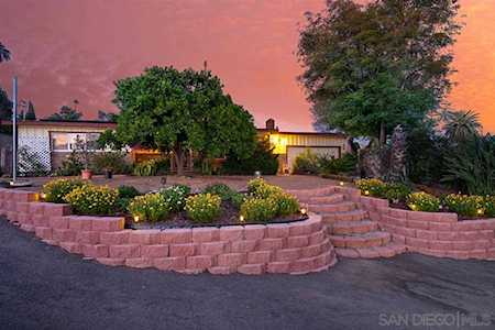 8433 Pueblo Road Lakeside, CA 92040