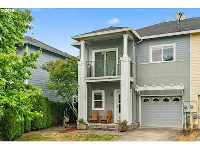 14925 SE Elm Park Dr Clackamas, OR 97015