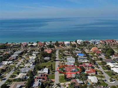 113 15Th Street Belleair Beach, FL 33786