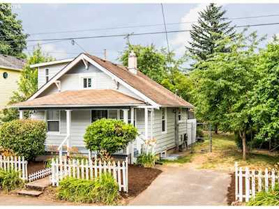 5017 SE 62nd Ave Portland, OR 97206