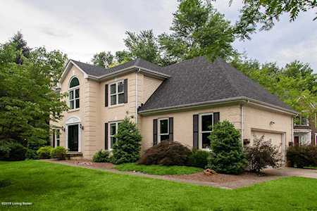 3316 Pineneedle Ln Louisville, KY 40241