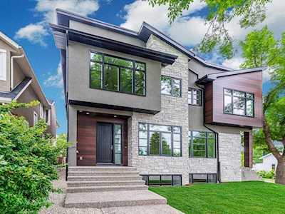 904 35 Street NW Calgary, AB T2N 2Y9