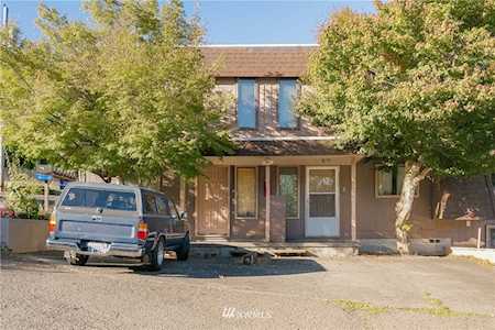 105 James St #2 Longview, WA 98632