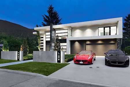 4262 Lions Avenue North Vancouver, BC V7R 1W1