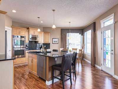 58 Evercreek Bluffs Road SW Calgary, AB T2Y 4P3