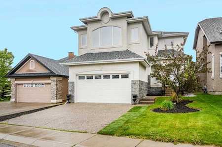 7 Cranleigh Link SE Calgary, AB T3M 0G4