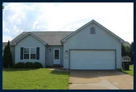 352 Oakbrook Dr Lake Mills, WI 53551-1947