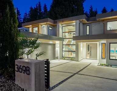 3698 Glenview Crescent North Vancouver, BC V7R 3E8