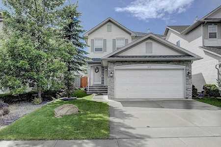 172 Cougar Ridge Circle SW Calgary, AB T3H 5L3