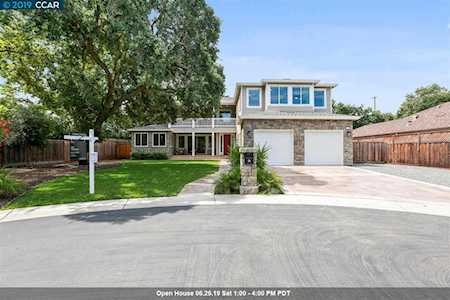 15 Alderwood Ct Walnut Creek, CA 94598