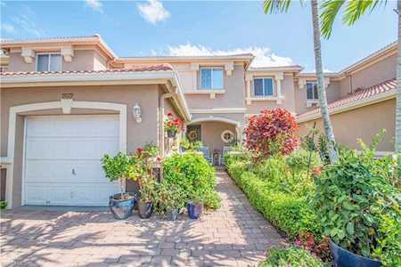 9729 Roundstone Cir Fort Myers, FL 33967