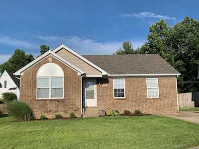 9323 Longhorn Ct Louisville, KY 40118