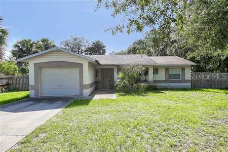 938 Marvin C Zanders Avenue Apopka, FL 32703