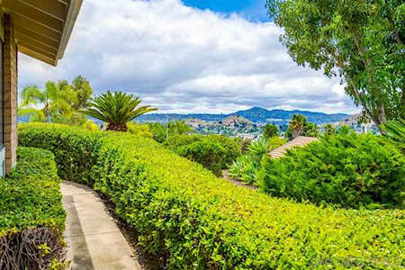 1642 Jackson Hill Ct El Cajon, CA 92021