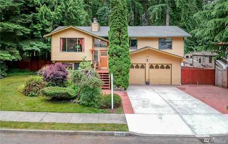 2208 35th Ave SE Puyallup, WA 98374