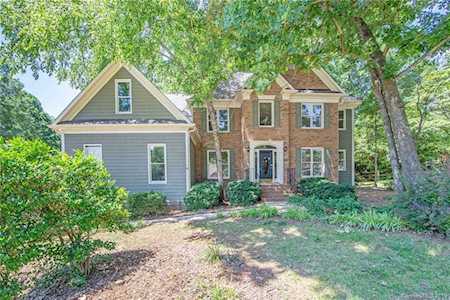 9002 Tartan Ridge Dr Huntersville, NC 28078