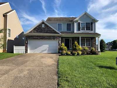 5415 Bannon Crossings Dr Louisville, KY 40218