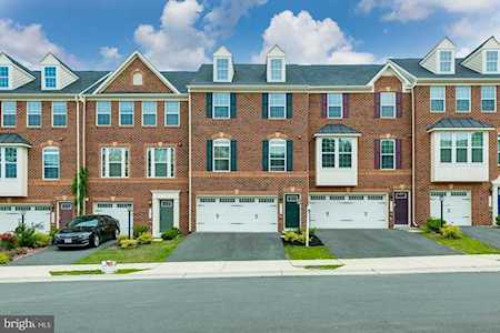25869 Clairmont Manor Square Aldie, VA 20105
