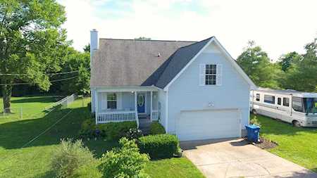 212 Bluewater Ct La Vergne, TN 37086