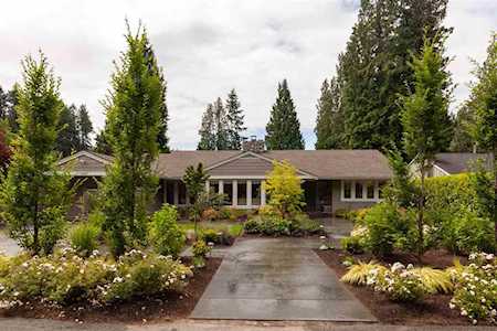 5680 Daffodil Drive West Vancouver, BC V7W 1P3