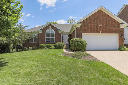 13313 Oak Forest Ct Louisville, KY 40245