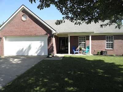 10810 Silvermoon Ct Louisville, KY 40241