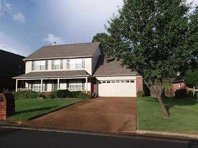 3102 3102 Long Bridge Lane Ln Lakeland, TN 38002