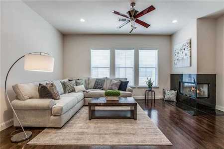 3823 Cole Avenue Dallas, TX 75204