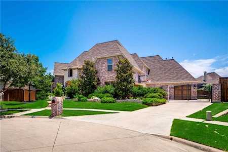 10104 Claiborne Lane Frisco, TX 75033