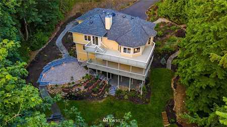 9927 174th Ave SE Newcastle, WA 98059