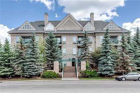 15204 Bannister Road SE #206 Calgary, AB T2X 3T4