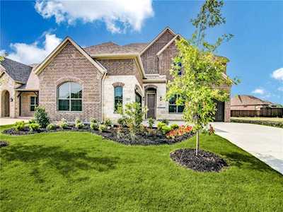 1022 Ember Crest Drive Rockwall, TX 75087