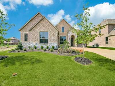 1018 Ember Crest Drive Rockwall, TX 75087